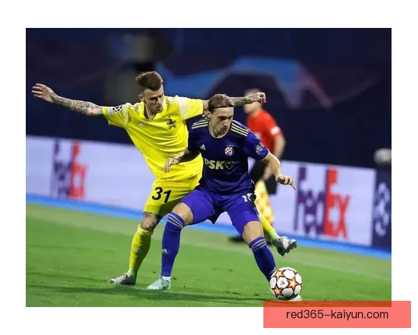 乌德勒支定位球表现出色，稳步提升球队竞争力，助力赢得关键比赛