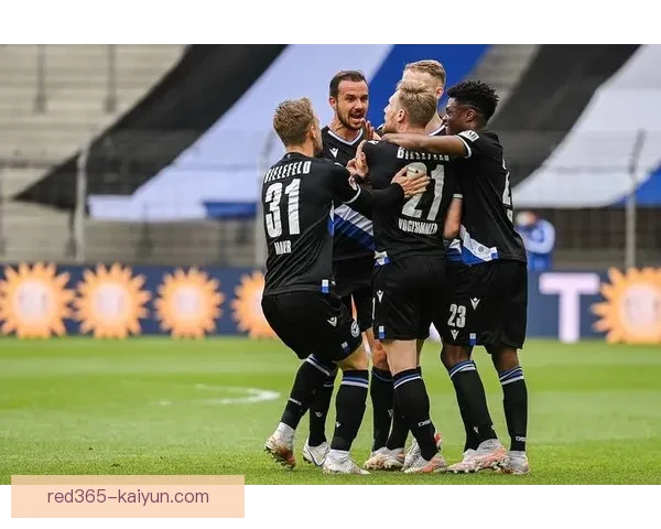 不来梅主帅风格逐渐受到关注，球队表现持续向好