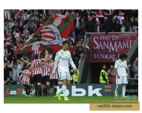 斯卡洛尼与球员关系良好，持续提升团队凝聚力与竞技状态。