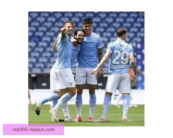 科雷亚在拉齐奥时期表现稳健，持续受到外界关注与认可